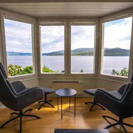 Idyllisk Hus Ved Sjoen Casa vacanze