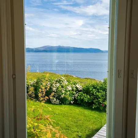 Hébergement de vacances Idyllisk Hus Ved Sjoen